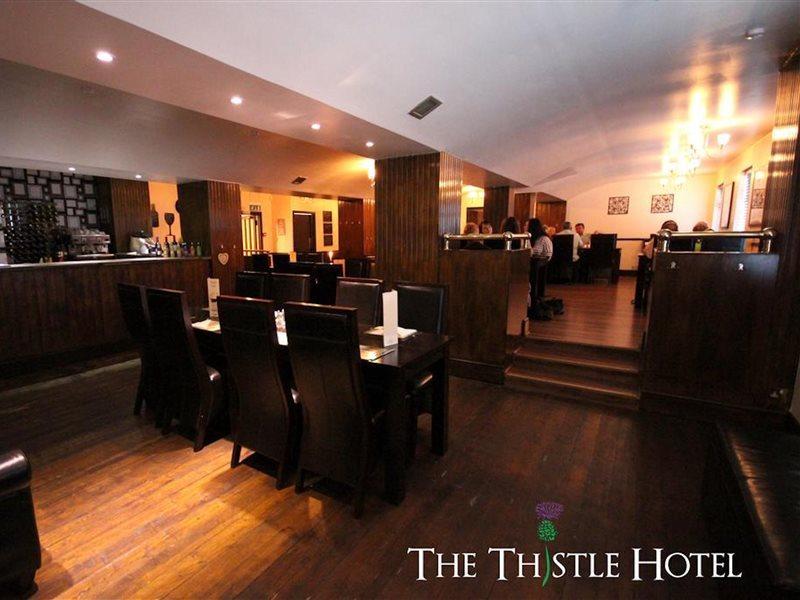 Oyo Thistle Hotel Пърт Екстериор снимка